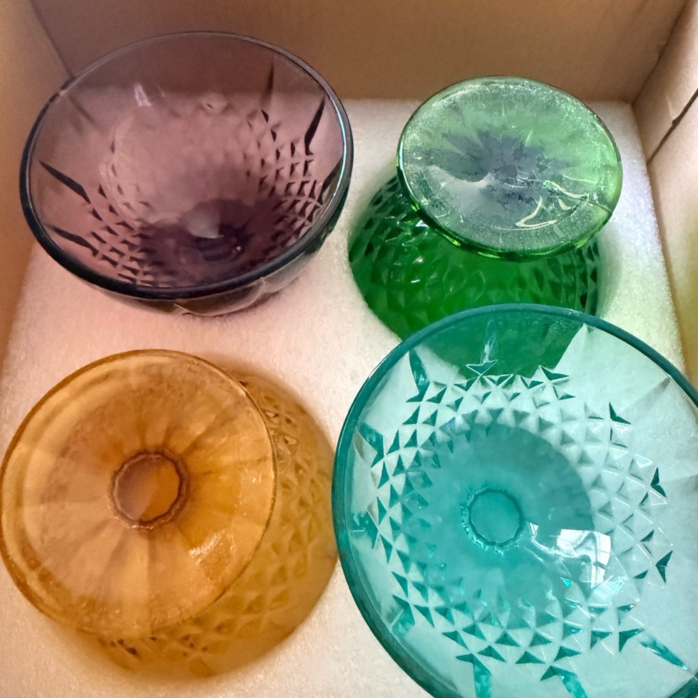 Set of Colorful Glass Dessert Bowls - Picture 2 of 8